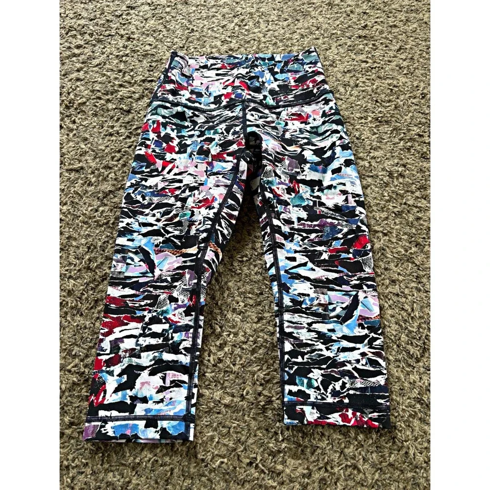 Lululemon Wunder Under Hi-Rise 1/2 Tight 17